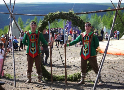 Живой календарь эвенков. Новогоднее кукование.